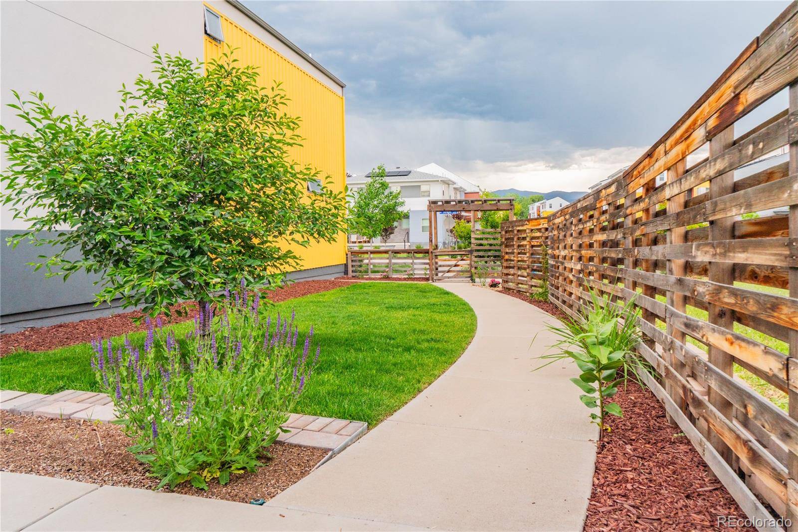Arvada, CO 80007,6892 Juniper CT