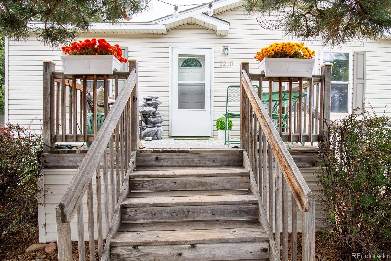 Golden, CO 80401,1210 B ST