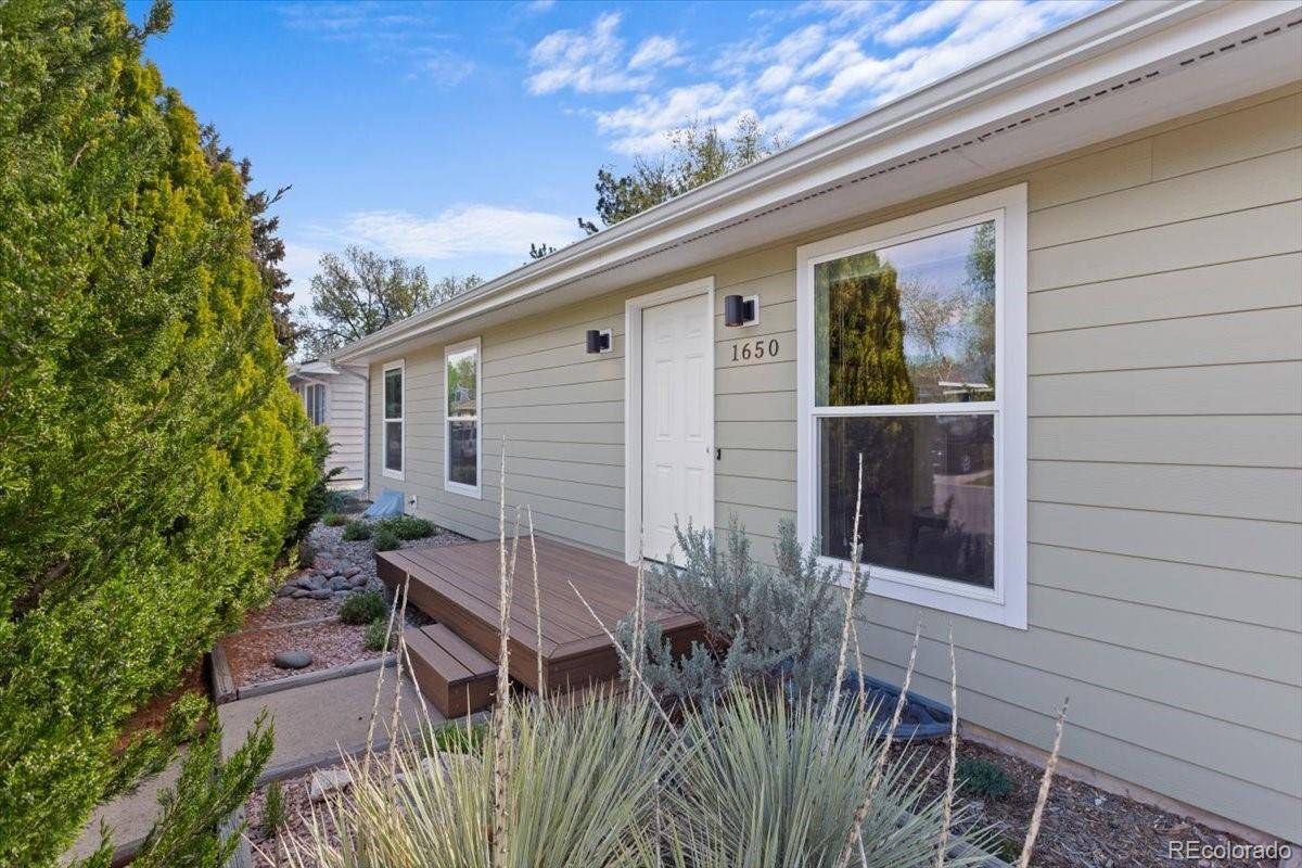 Lafayette, CO 80026,1650 Bedivere CIR