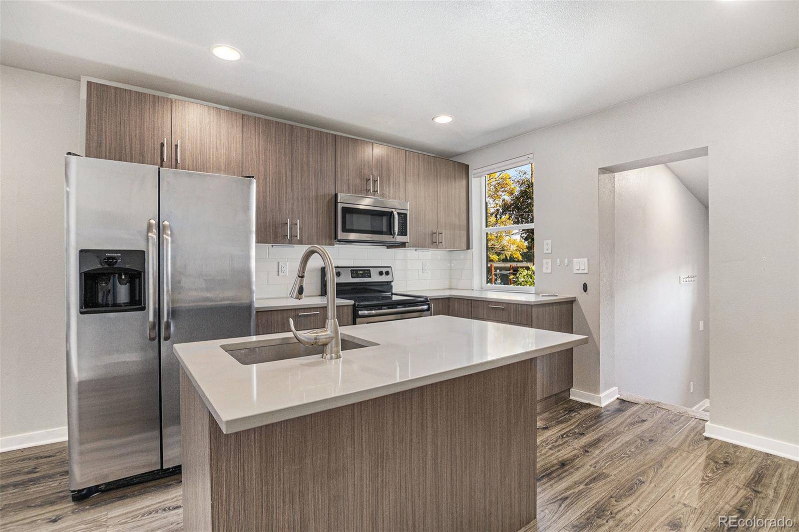 Denver, CO 80204,860 Fox ST