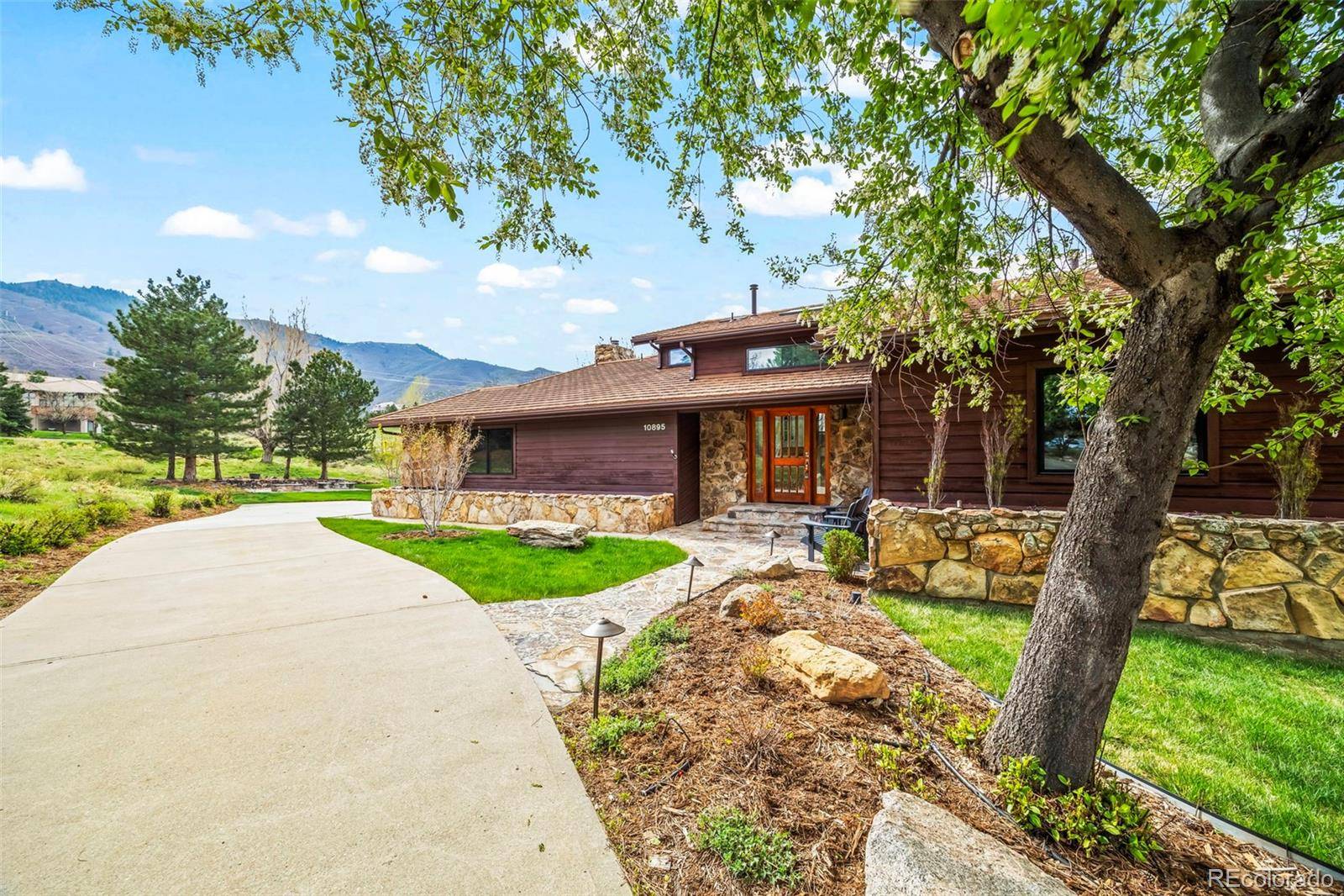 Littleton, CO 80125,10895 Pheasant RUN
