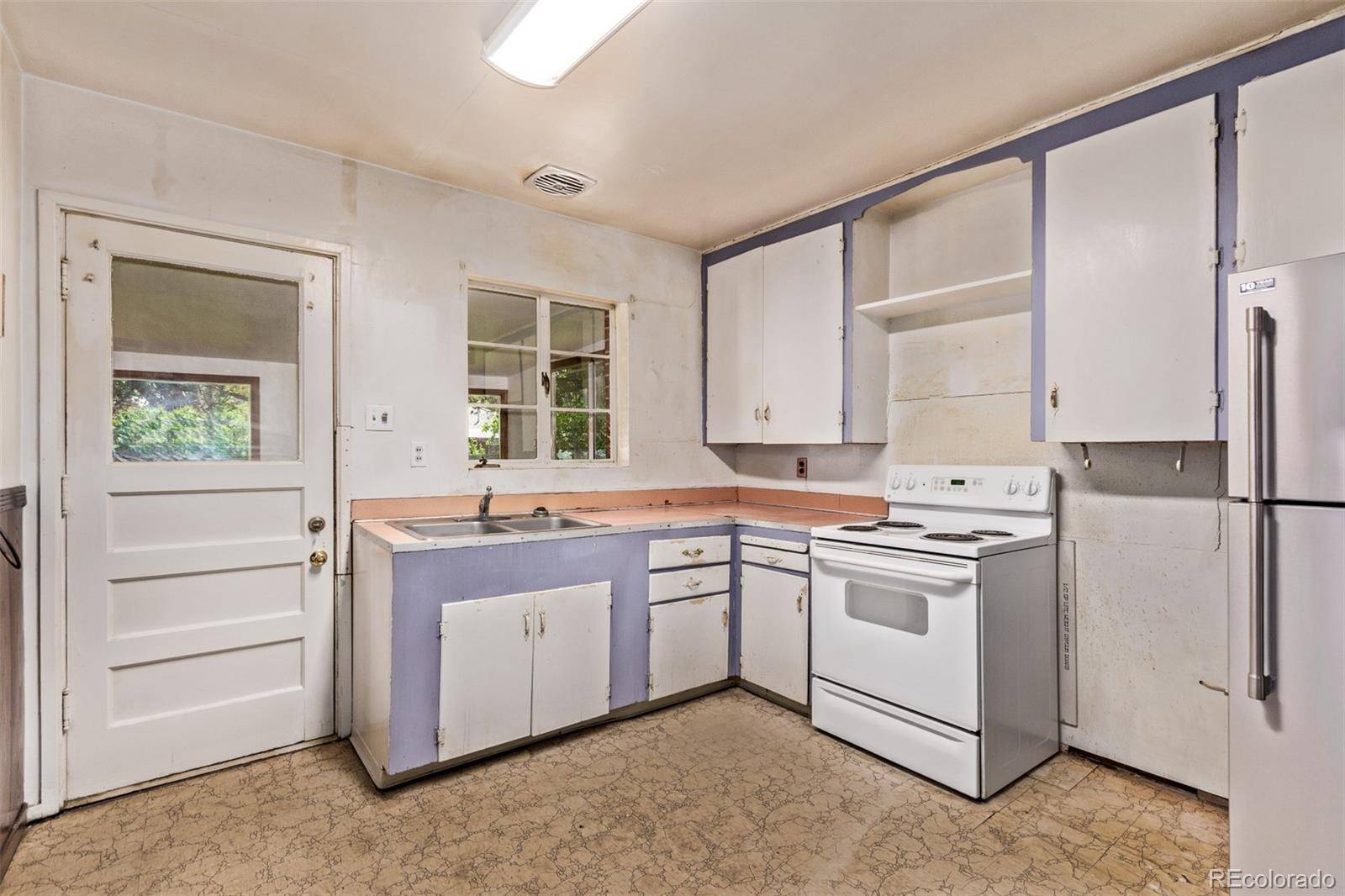 Aurora, CO 80011,1000 Salem ST