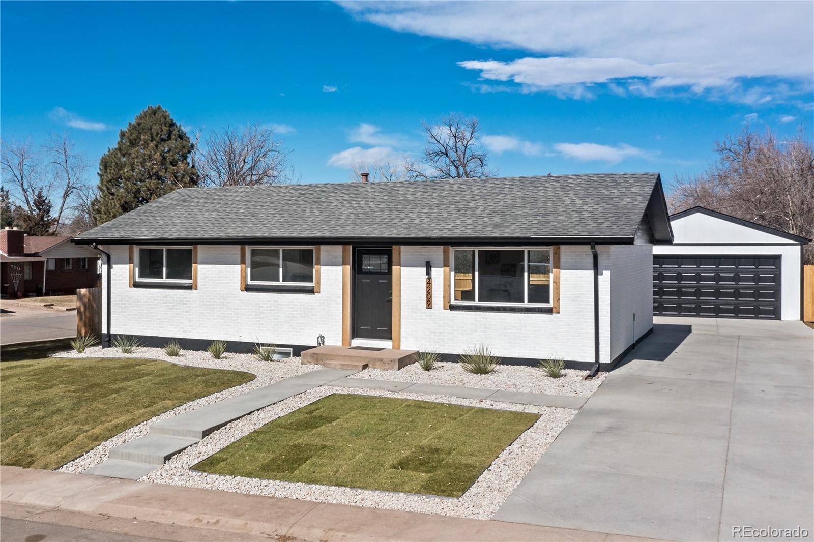 Centennial, CO 80122,4209 E Fremont AVE