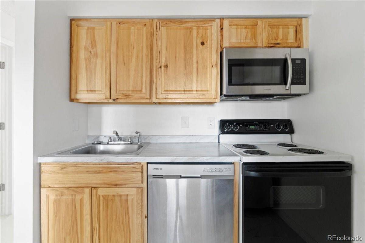 Lakewood, CO 80226,214 S Ingalls ST #1