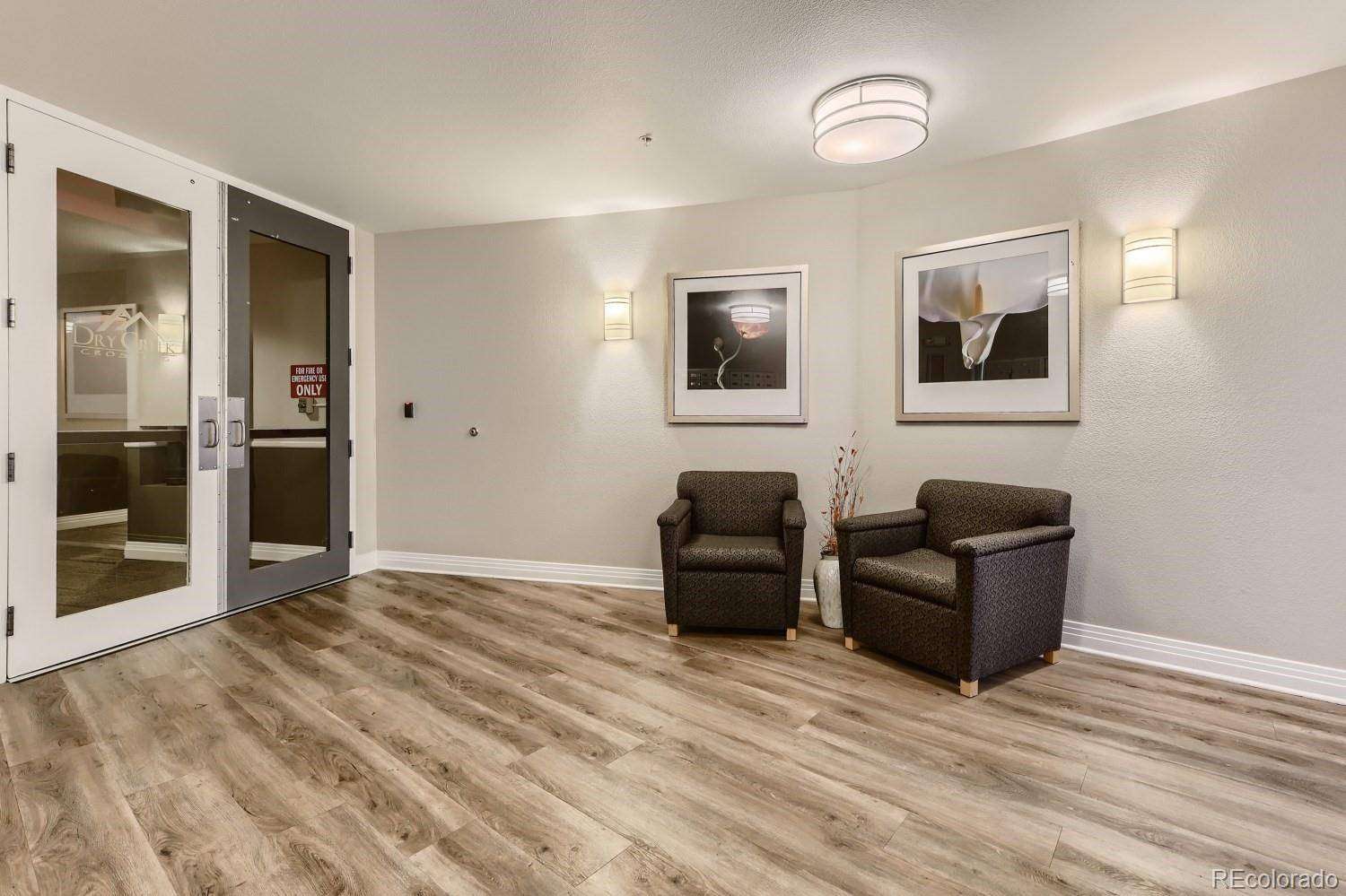 Englewood, CO 80112,9019 E Panorama #406