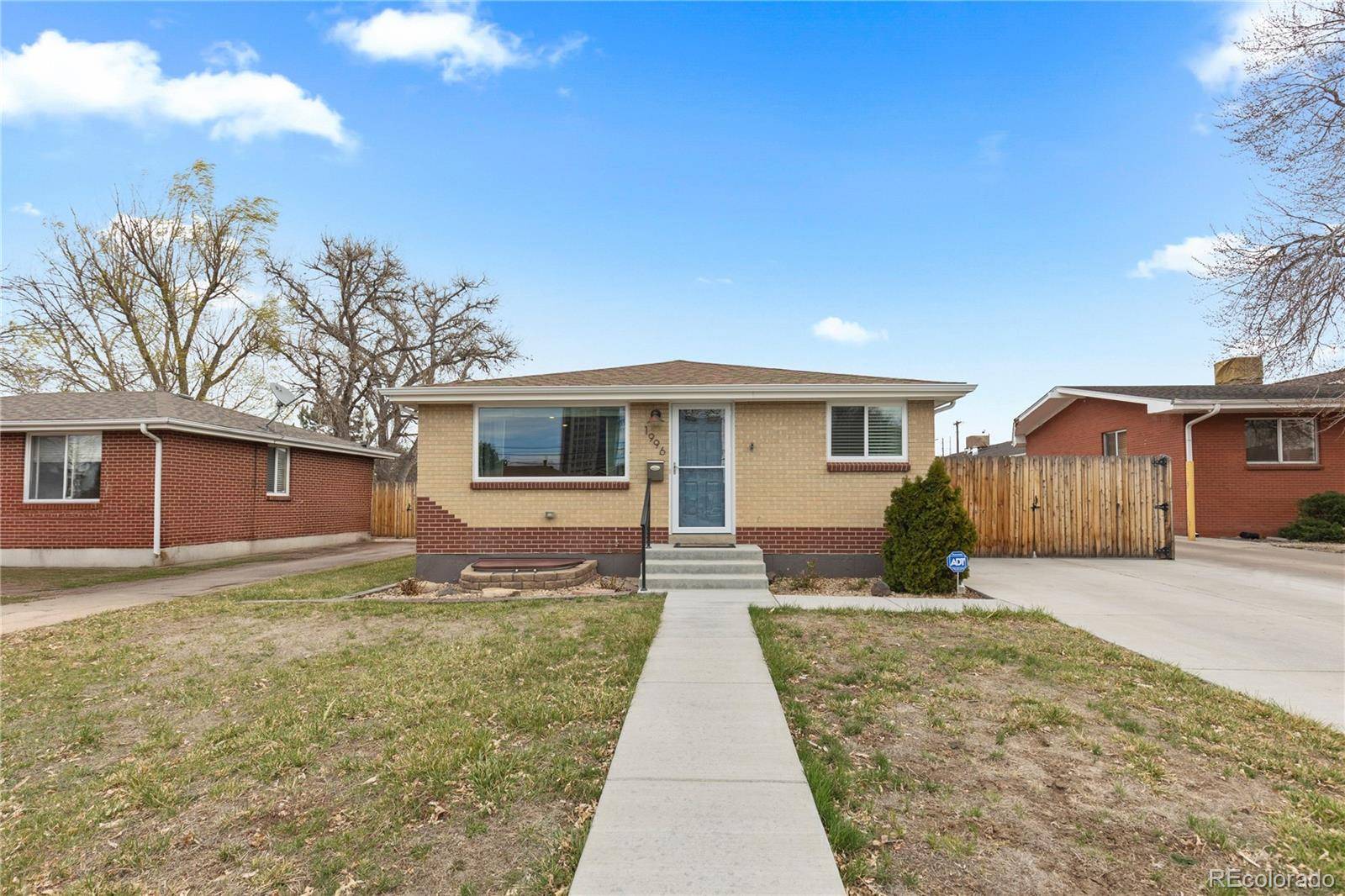 Denver, CO 80222,1996 S Dexter ST
