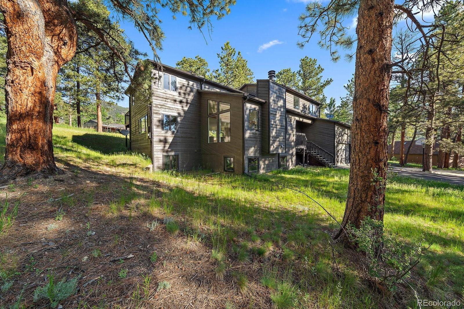 Evergreen, CO 80439,223 Hillside RD