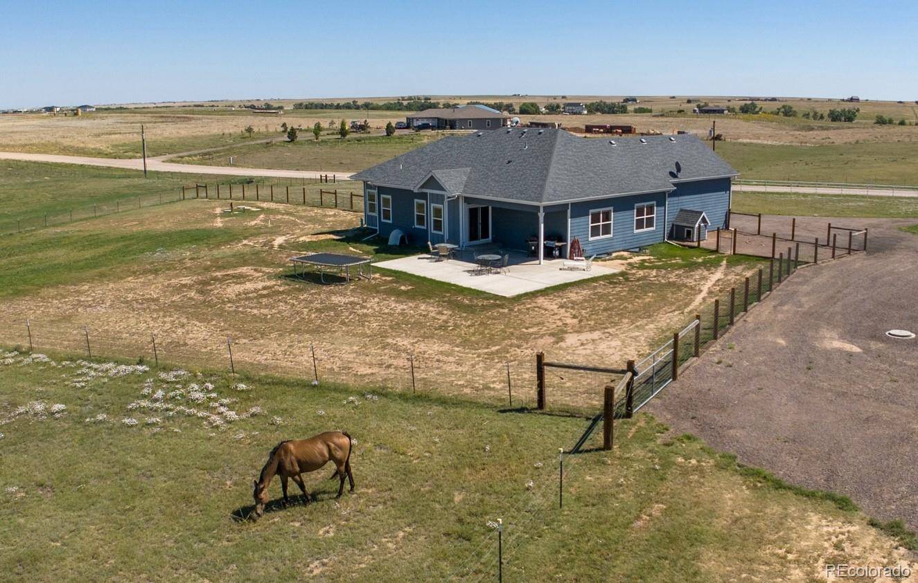 Bennett, CO 80102,45480 Wolf Creek DR