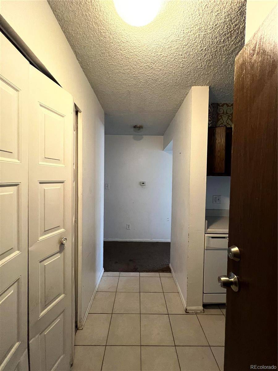 Denver, CO 80237,7755 E Quincy AVE #105A6