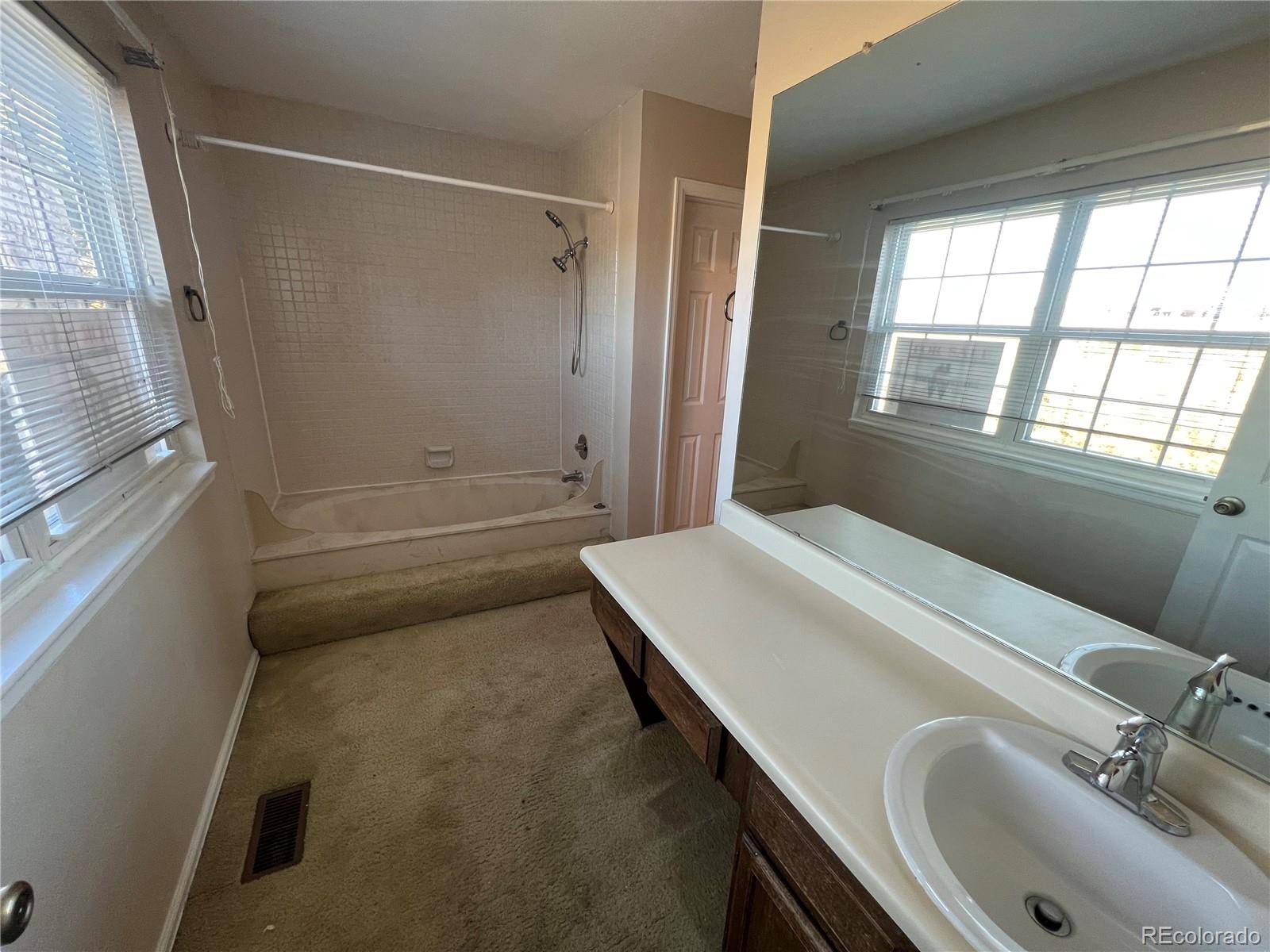 Colorado Springs, CO 80906,338 Cobblestone DR