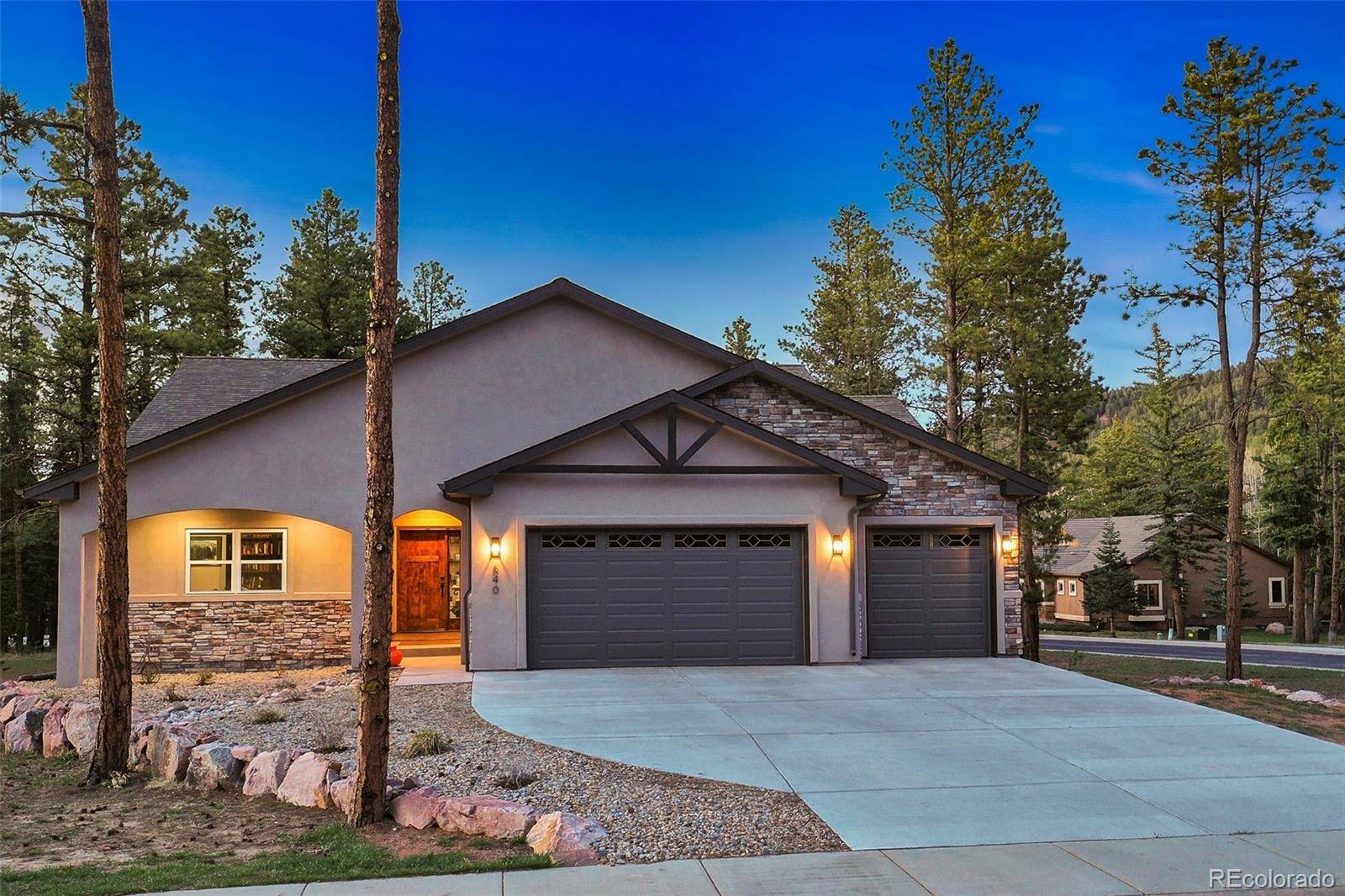 Woodland Park, CO 80863,640 Meadowlark LN