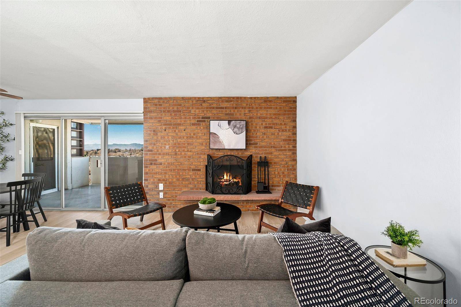 Denver, CO 80206,2 Adams ST #905