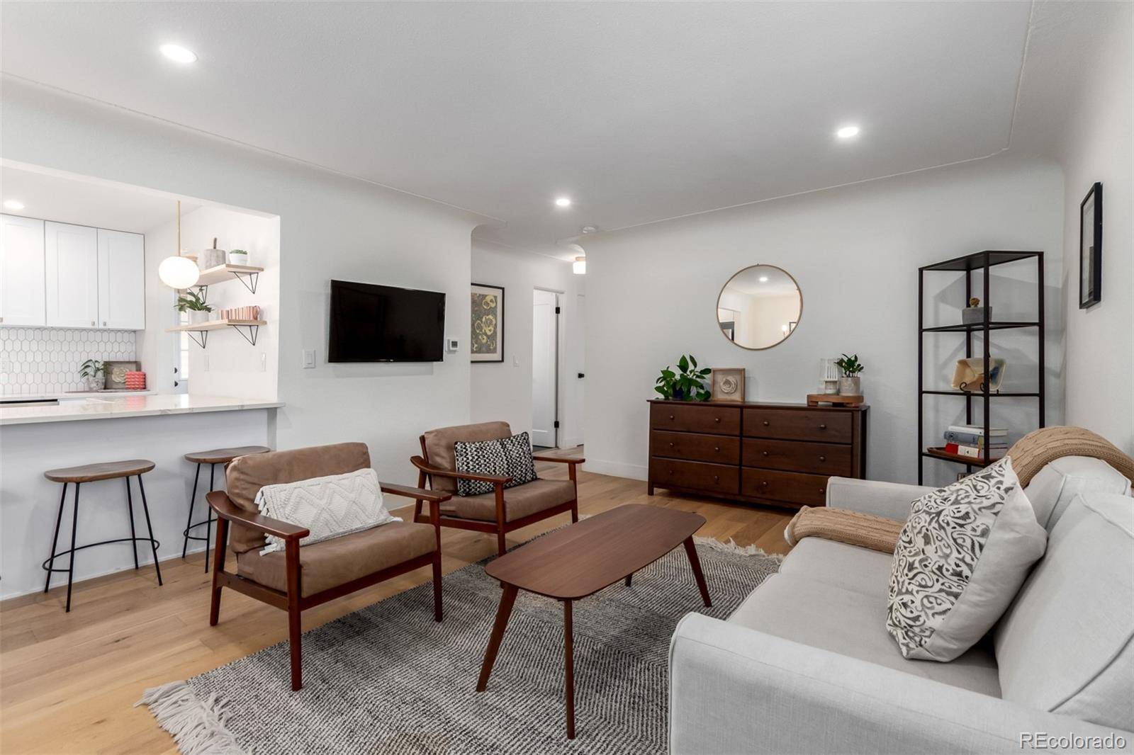 Denver, CO 80207,3302 Jasmine ST