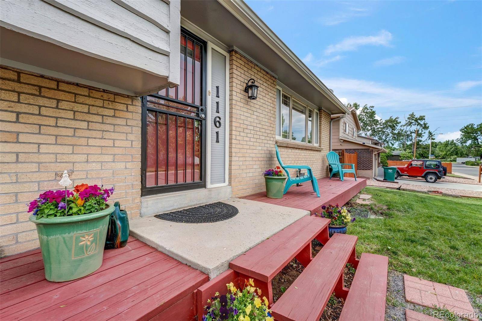 Lakewood, CO 80232,1161 S Johnson WAY