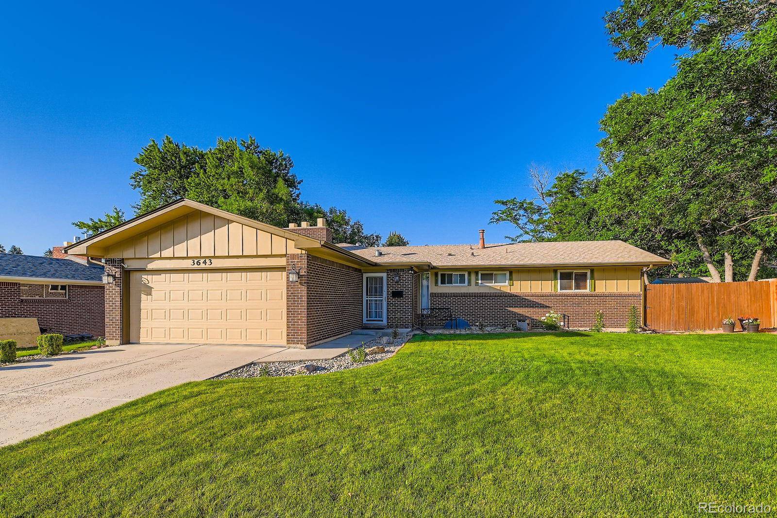 Centennial, CO 80121,3643 E Lake DR