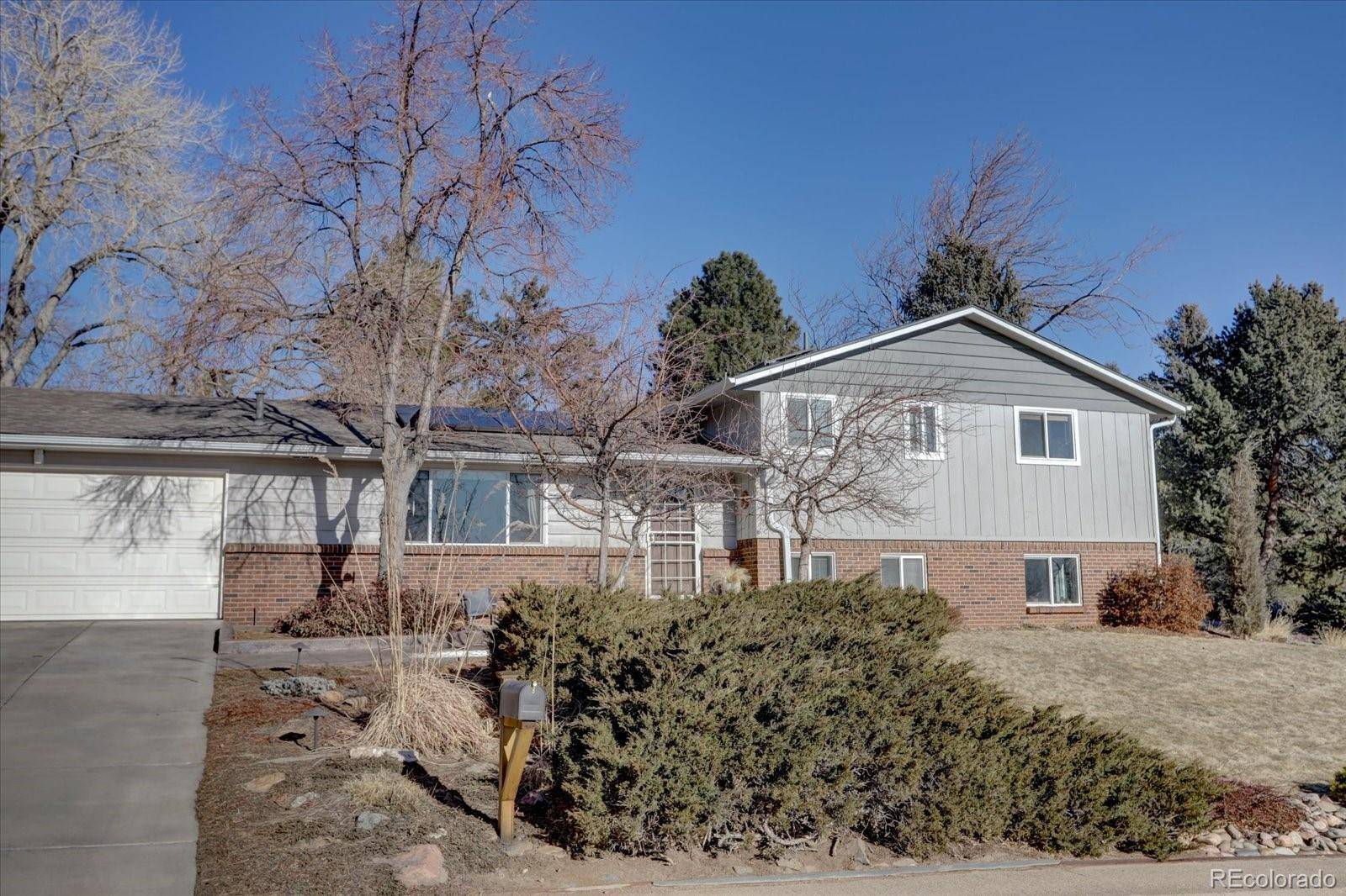 Golden, CO 80401,2031 Crestvue CIR