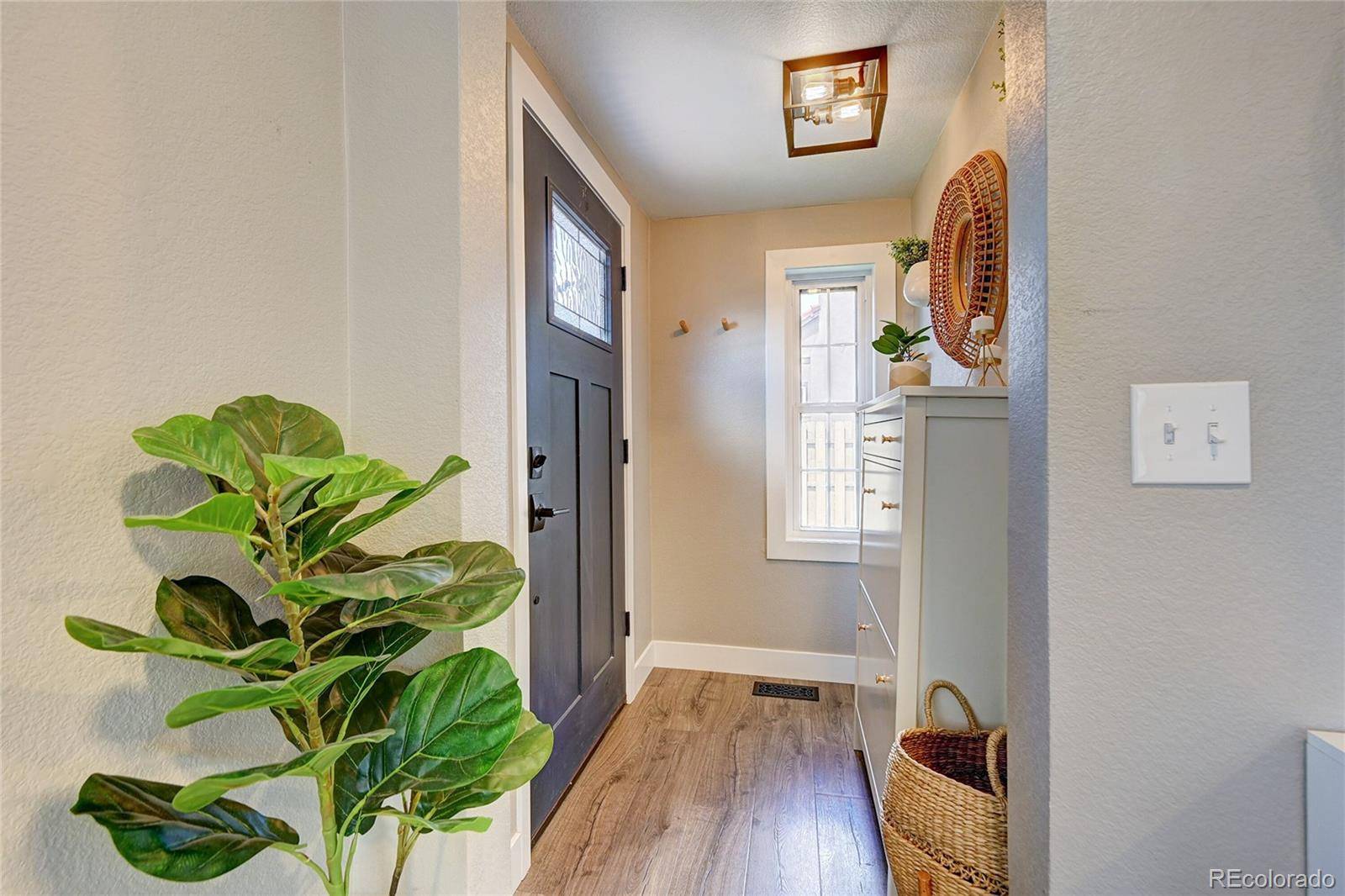 Denver, CO 80214,2936 Sheridan BLVD