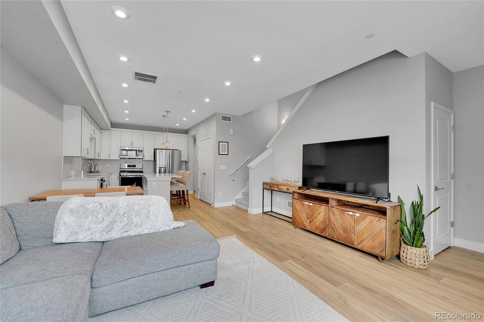 Wheat Ridge, CO 80214,6211 W 28th CT