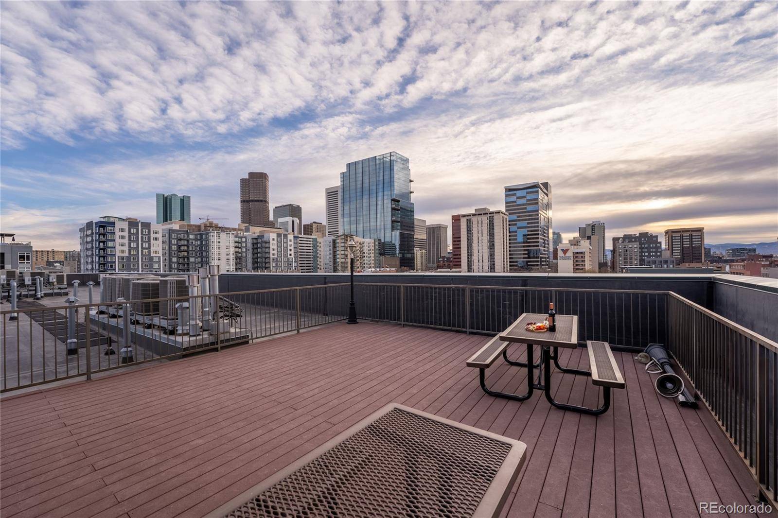 Denver, CO 80205,2101 Larimer ST #302