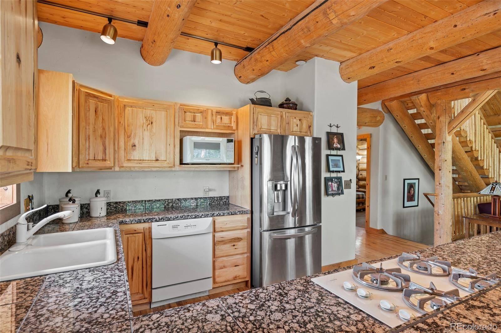Golden, CO 80403,33229 Highway 72
