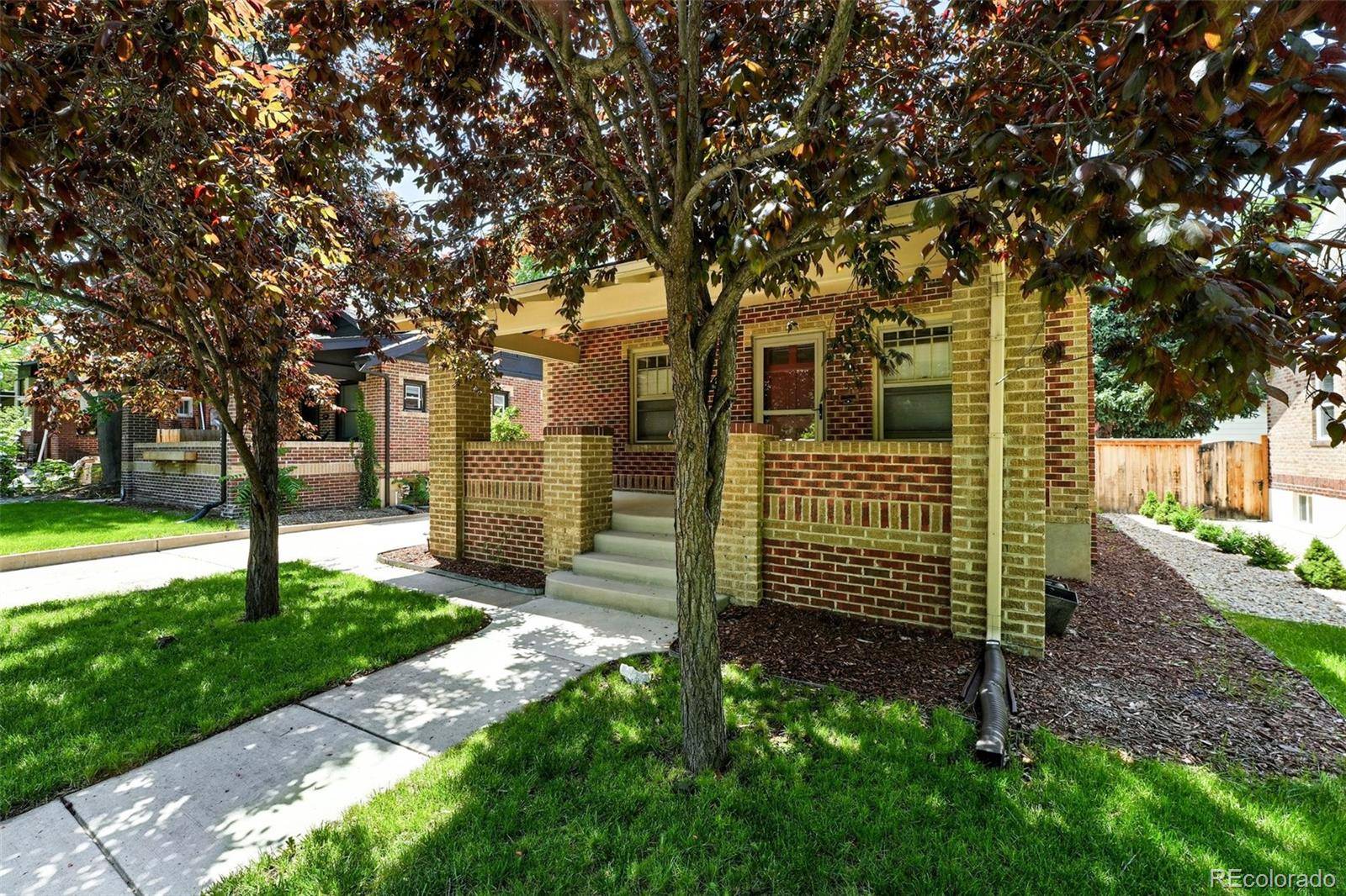 Denver, CO 80207,2549 Holly ST