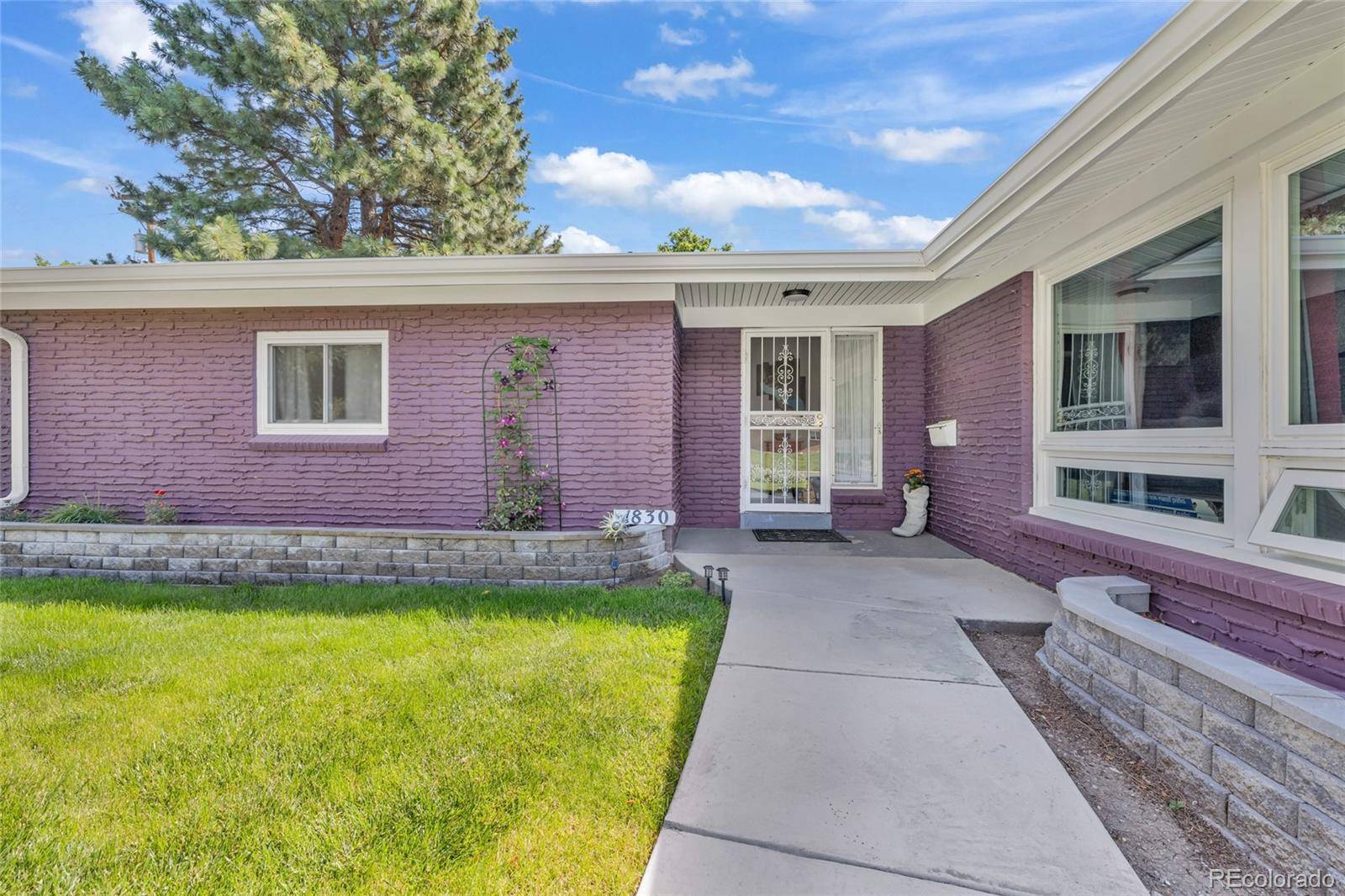 Golden, CO 80401,1830 Zang ST