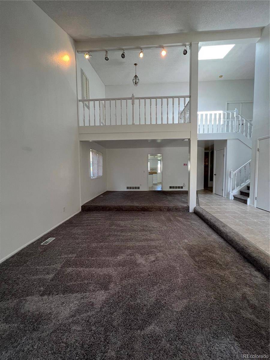 Aurora, CO 80013,15983 E Loyola DR