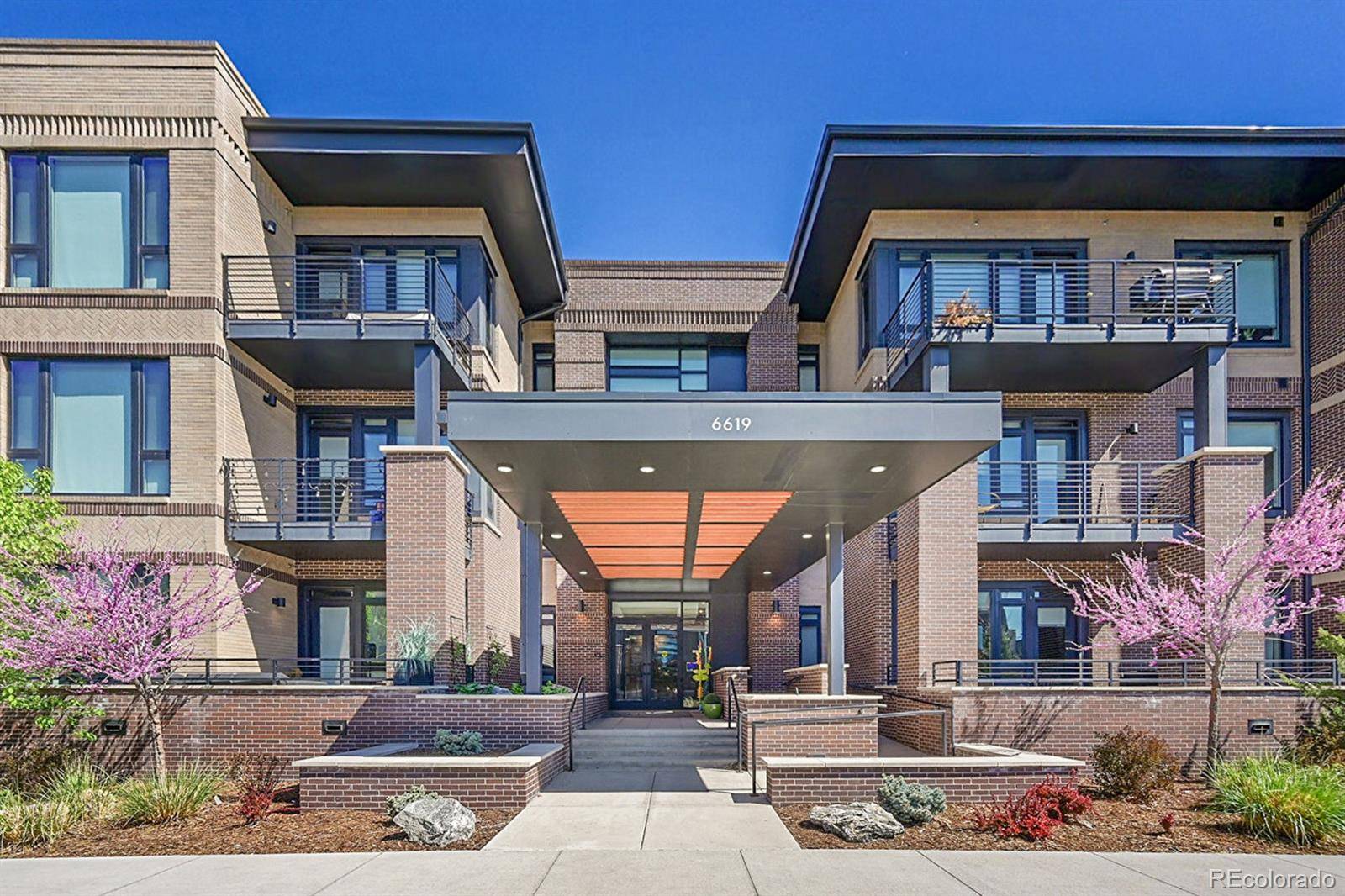 Denver, CO 80230,6619 E Lowry BLVD #112