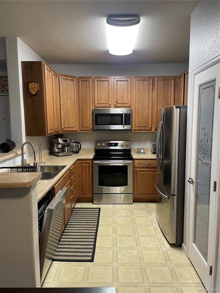 Lakewood, CO 80227,10457 W Hampden AVE #104