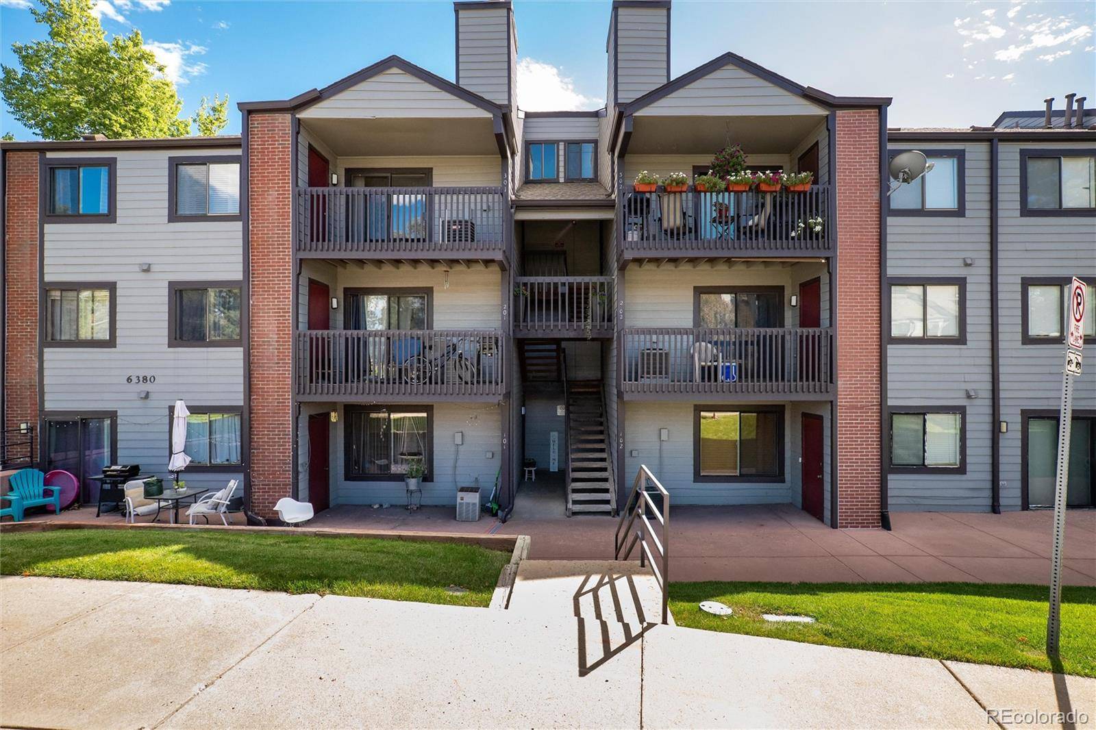 Arvada, CO 80004,6380 Oak ST #301