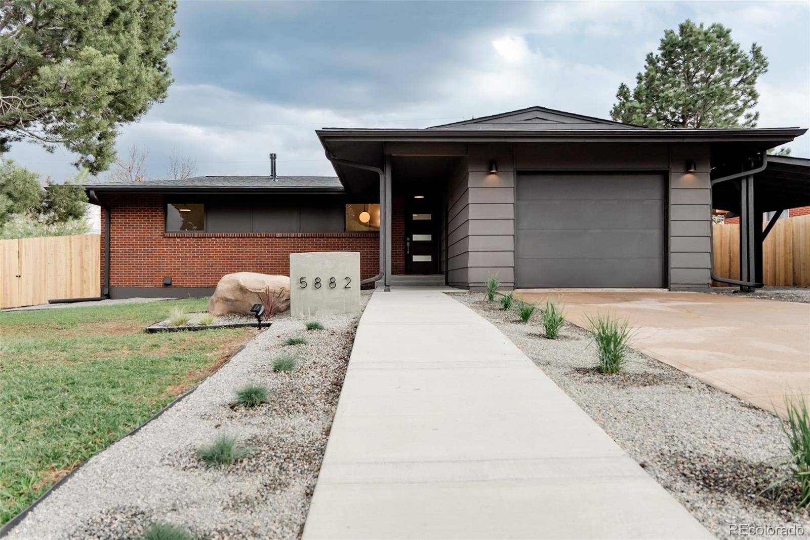 Littleton, CO 80128,5882 W Chestnut AVE