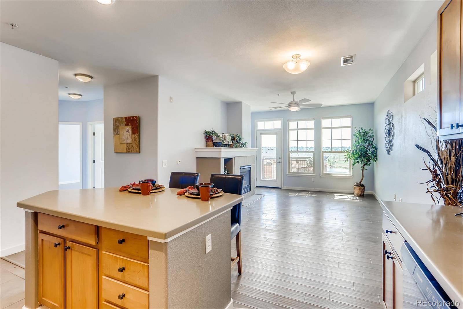 Broomfield, CO 80020,13456 Via Varra #315
