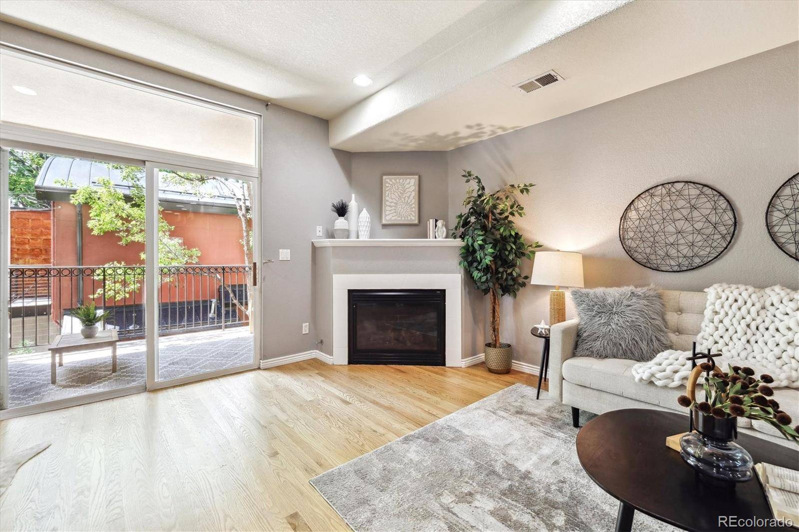 Denver, CO 80211,3030 Wyandot ST #4