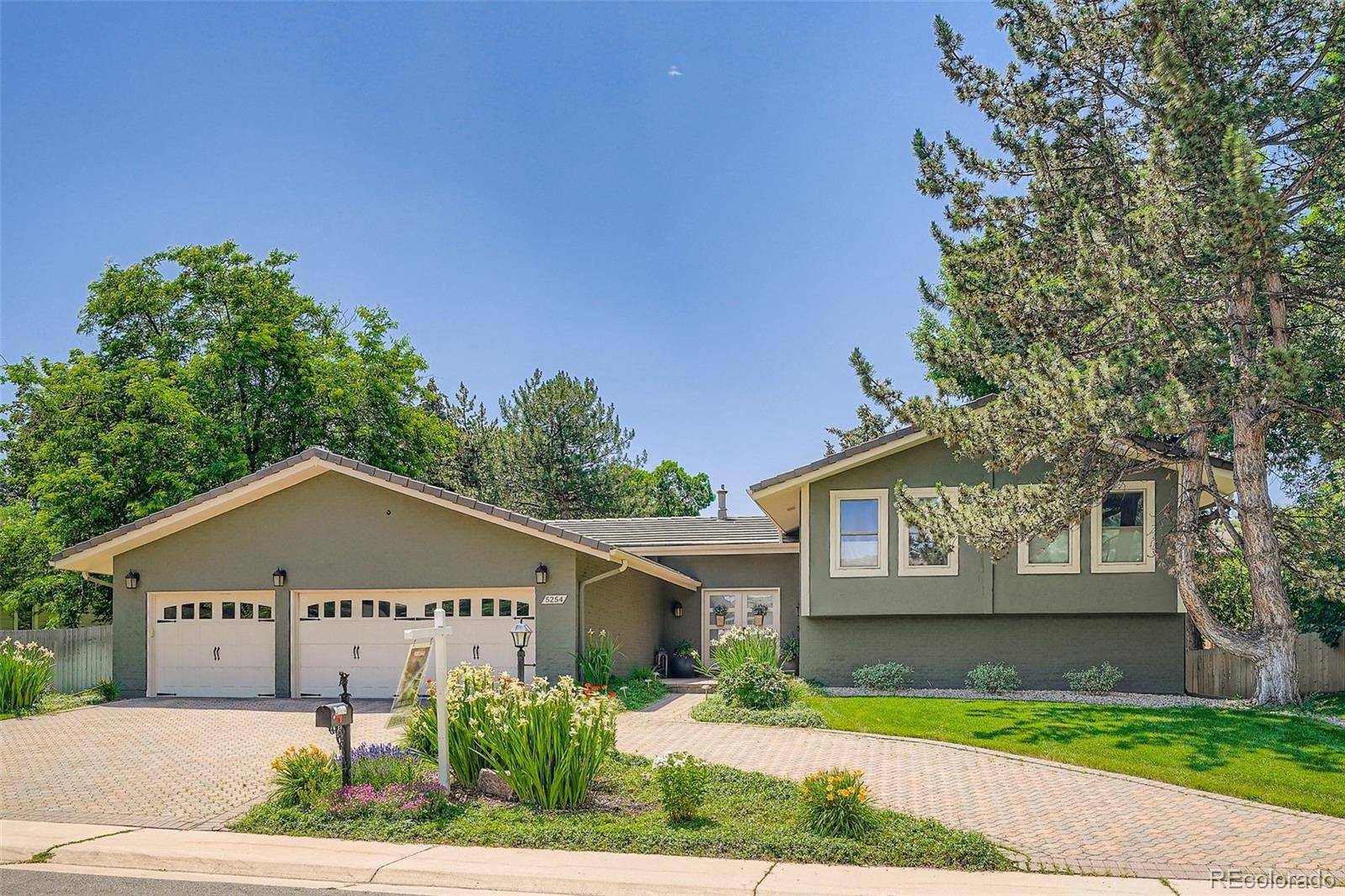 Denver, CO 80235,5254 W Oberlin DR