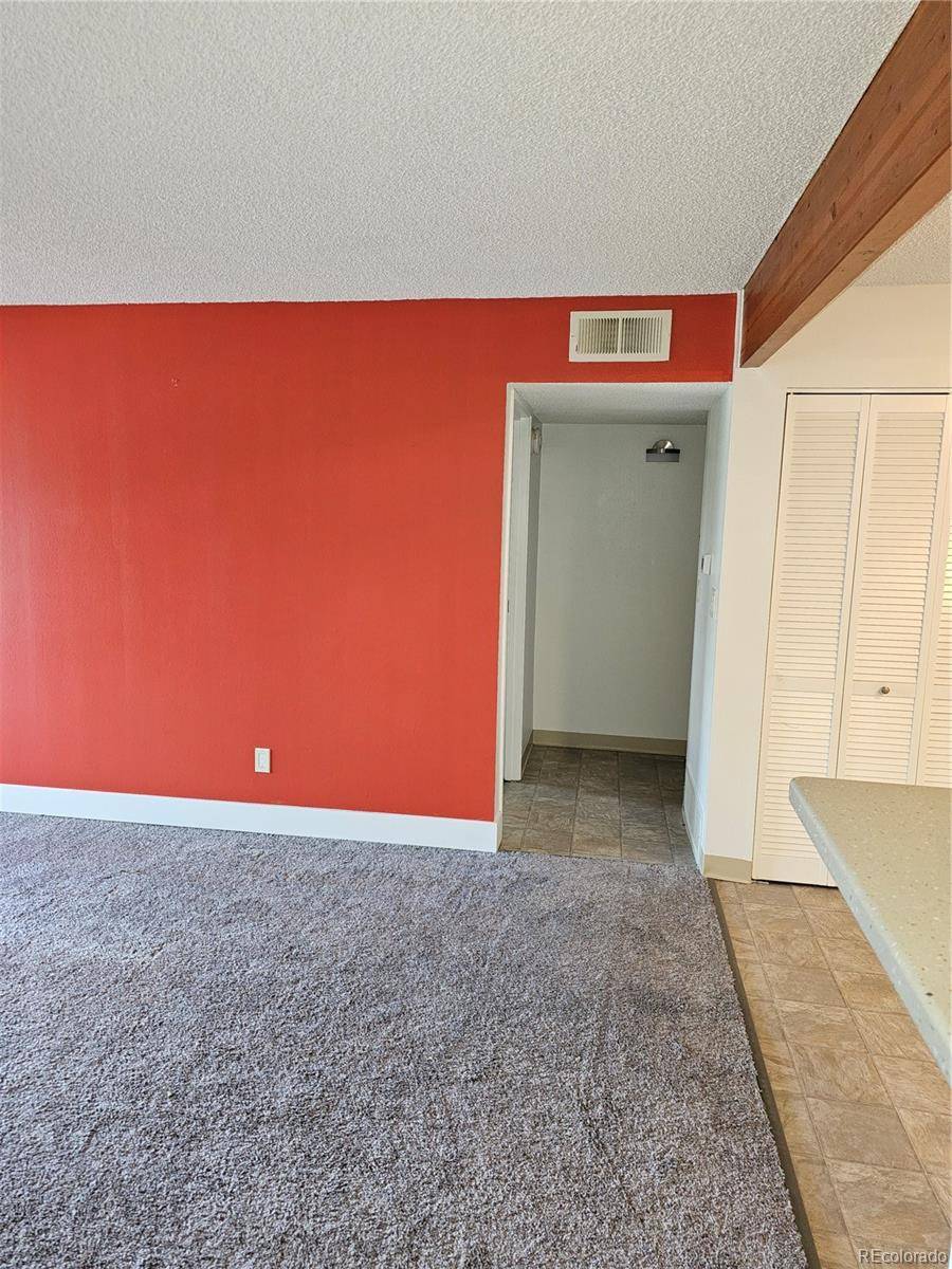 Lakewood, CO 80214,7000 W 20th AVE #106