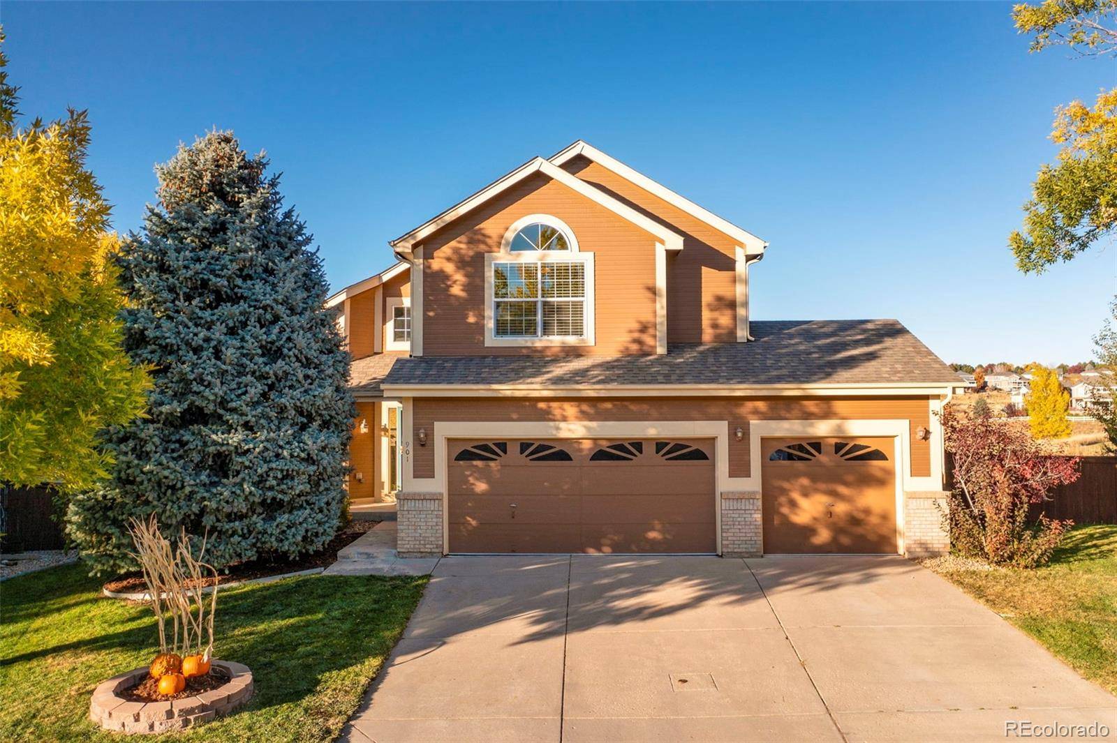 Highlands Ranch, CO 80129,901 Sage Sparrow CIR