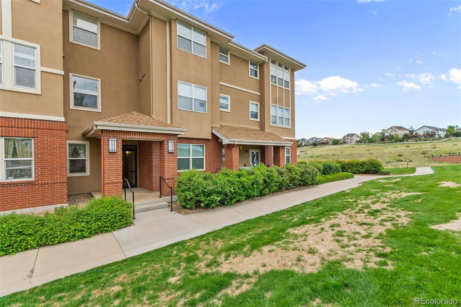 Englewood, CO 80112,15540 Canyon Gulch LN #306