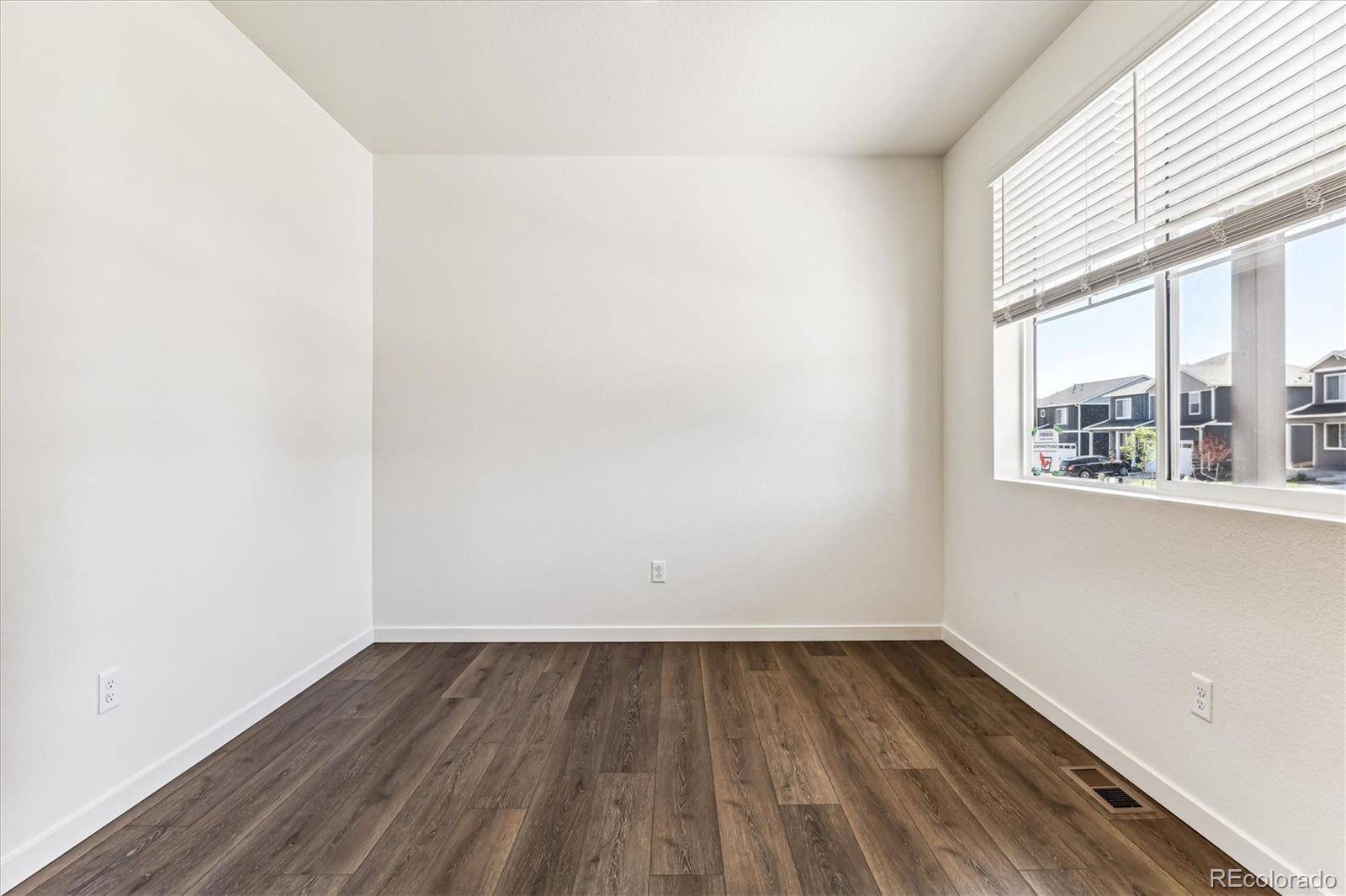 Aurora, CO 80018,27460 E Cedar PL