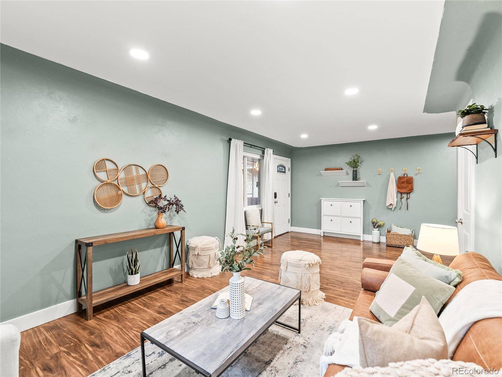 Denver, CO 80207,3555 Leyden ST