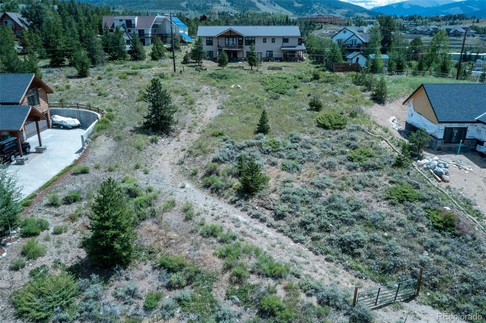 Silverthorne, CO 80498,395 Hummingbird CIR