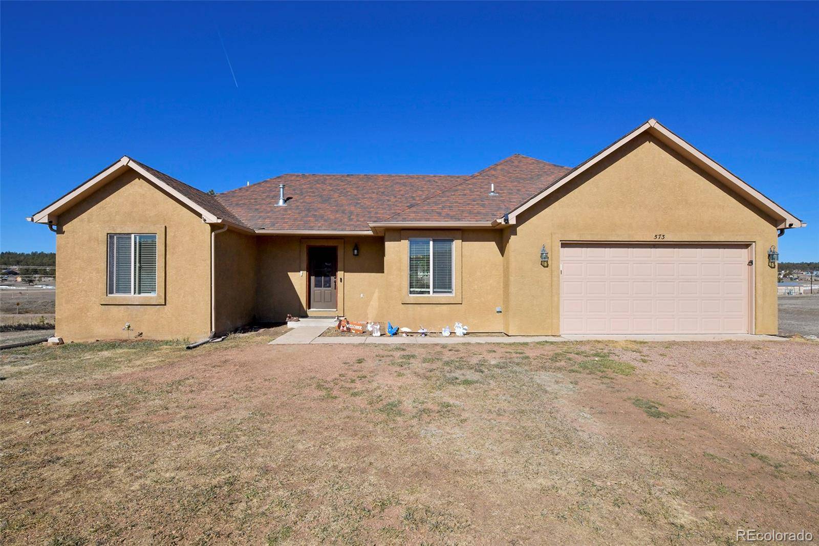 Florissant, CO 80816,573 Empire RD
