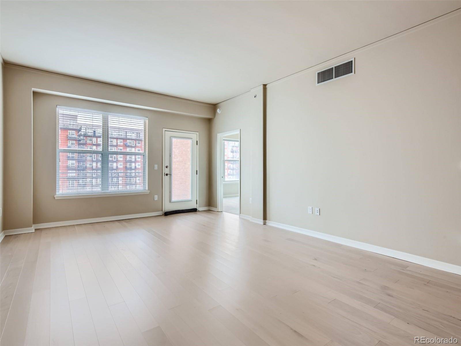 Denver, CO 80203,1975 N Grant ST #810