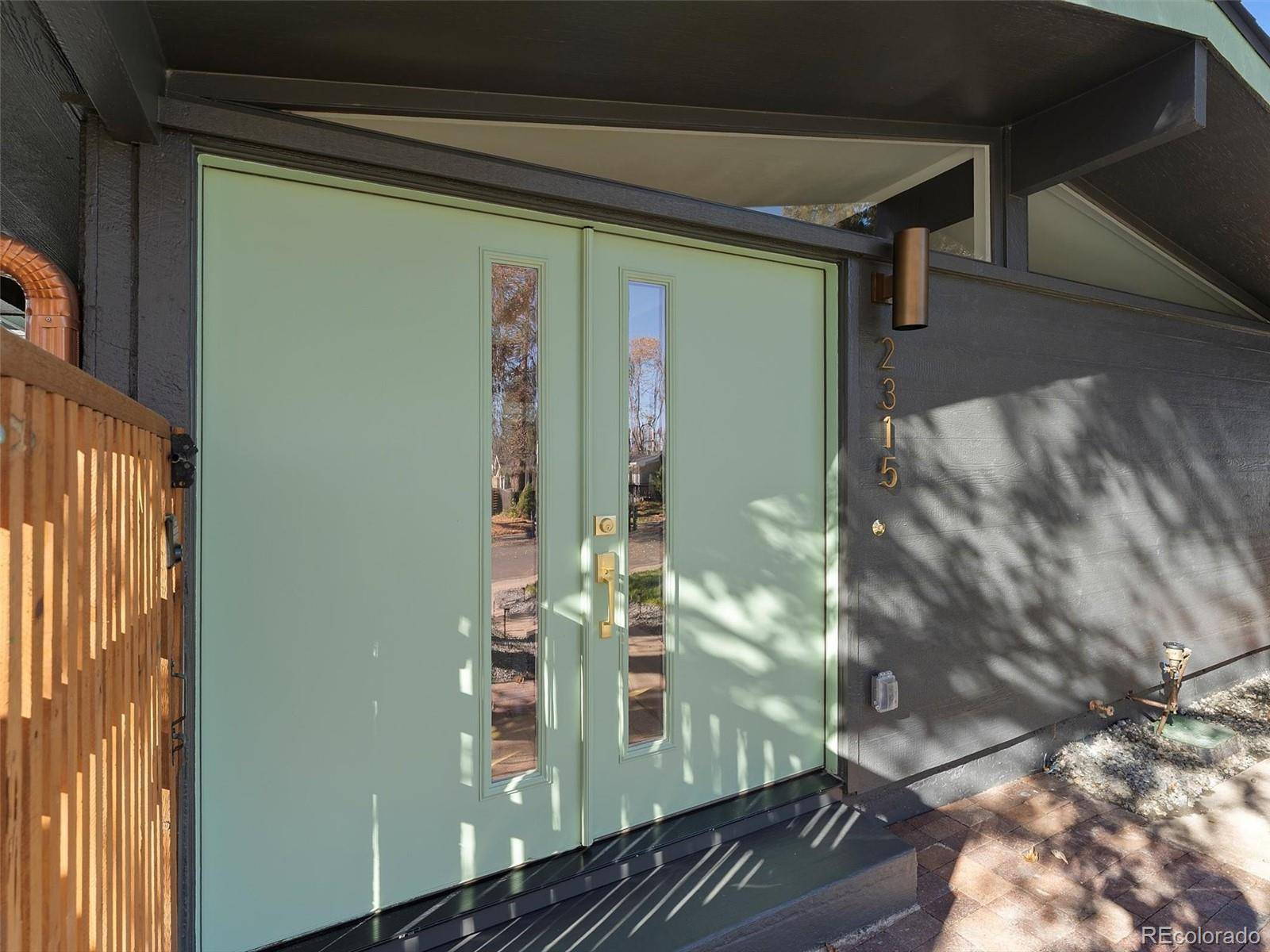 Denver, CO 80219,2315 S Newton ST