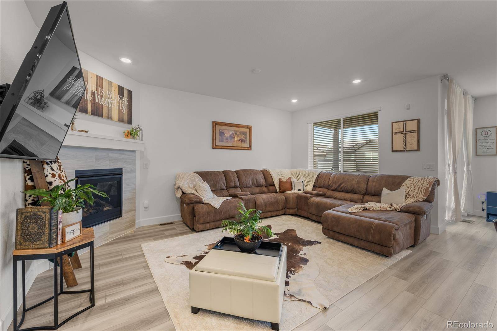 Littleton, CO 80125,8132 Mt Harvard RD
