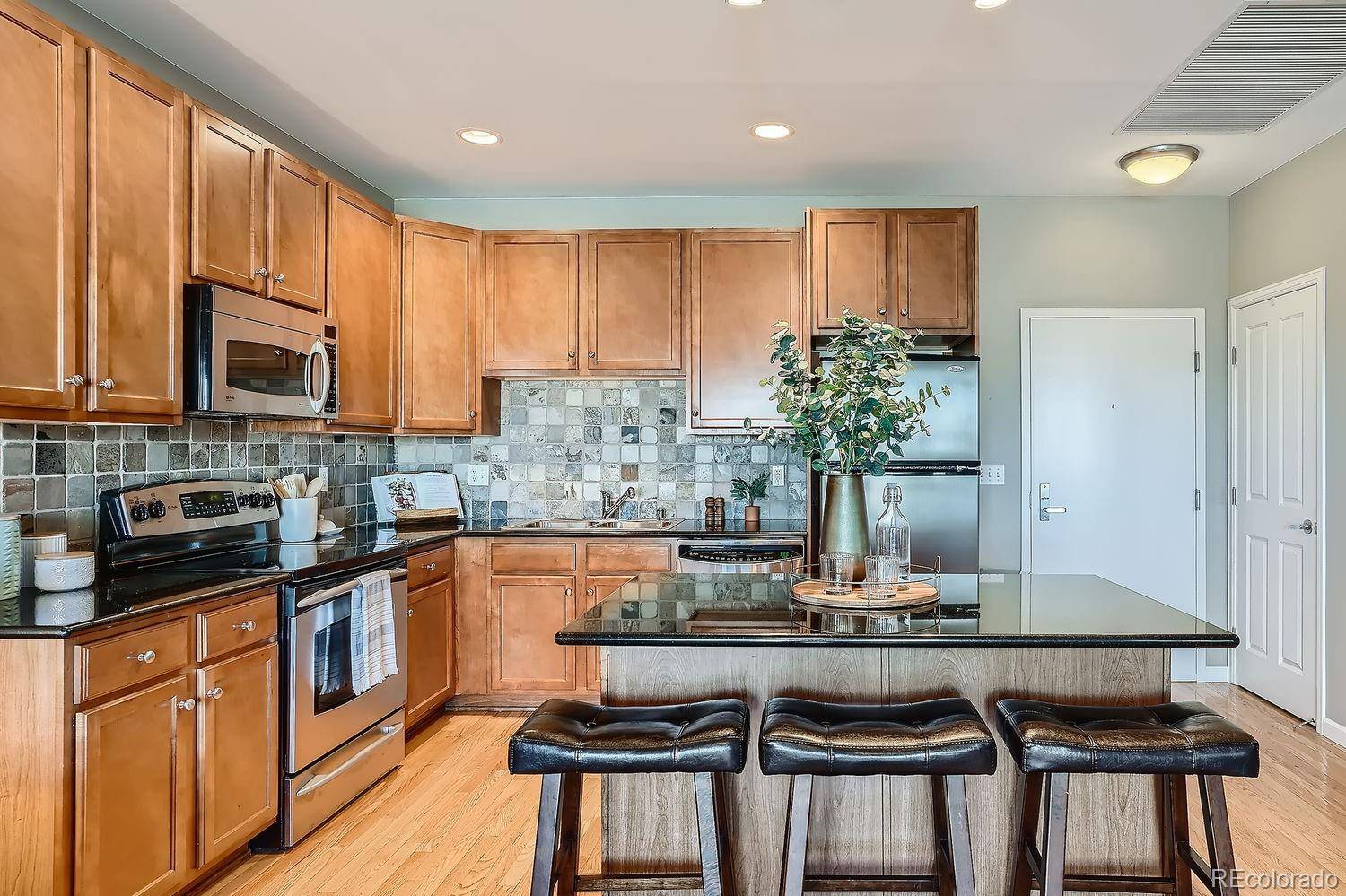 Denver, CO 80203,1950 N Logan ST #807