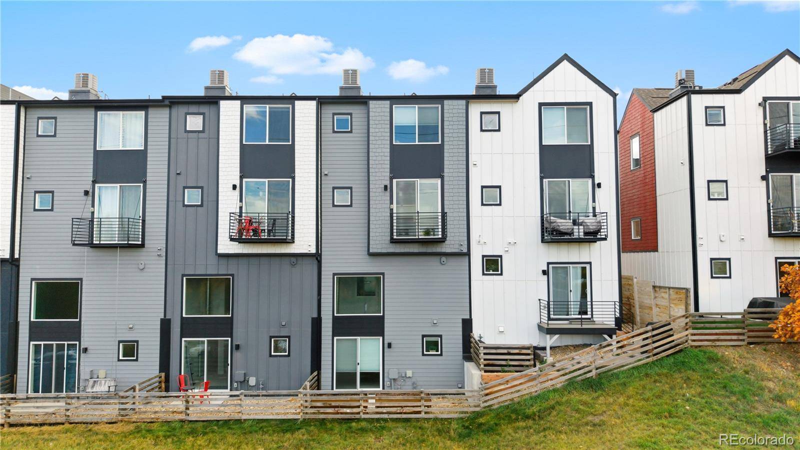 Lakewood, CO 80214,5537 W 11th PL