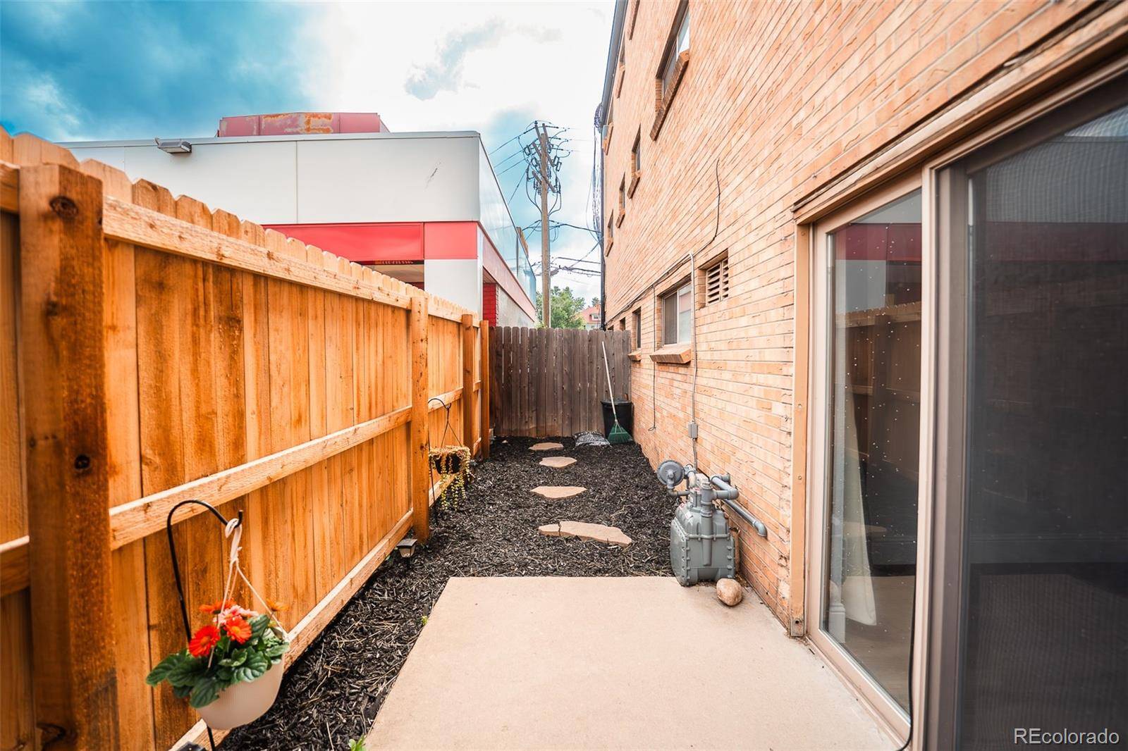 Denver, CO 80203,558 N Washington ST #103