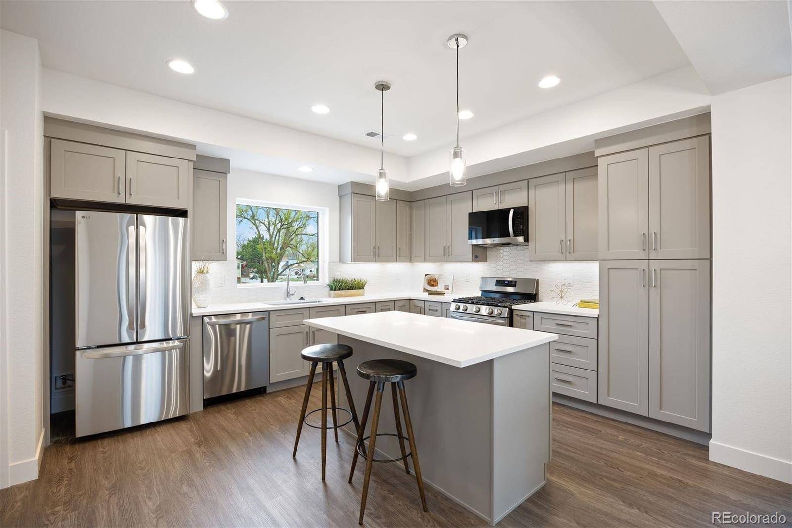Arvada, CO 80002,5187 Carr ST