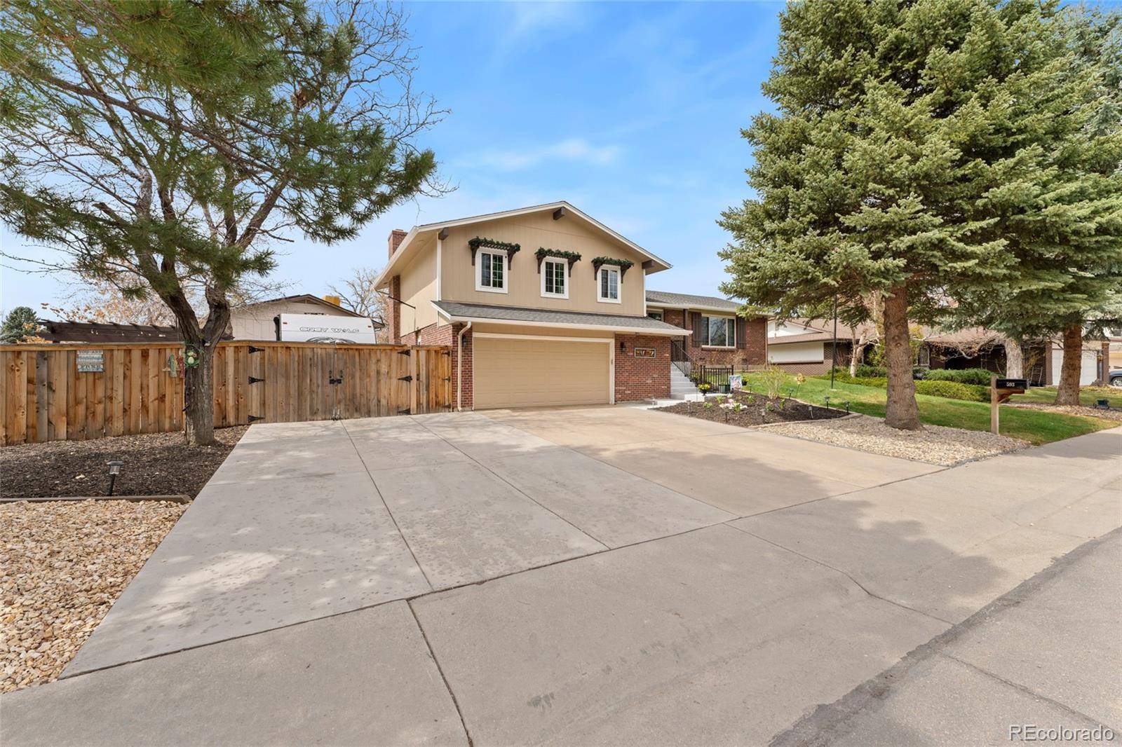 Lakewood, CO 80226,593 S Everett CT