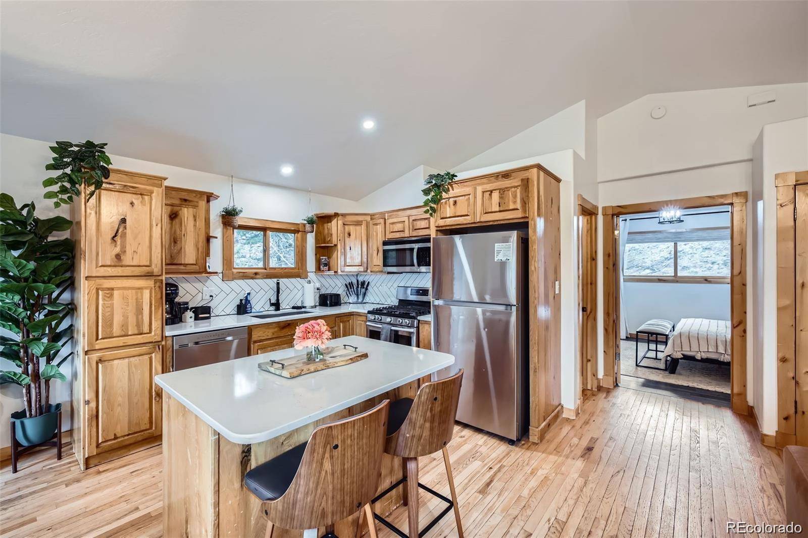 Florissant, CO 80816,1978 High Chateau Rd. RD